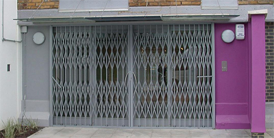 Some Collapsible Gates Collapsible Gates